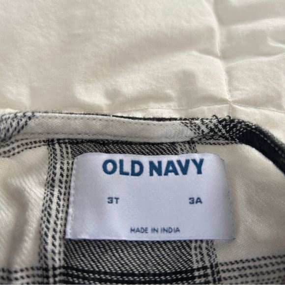 3 for $20 OLD NAVY Black and White Plaid Flannel Tunic Blouse Sz 3T - Picture 2 of 2
